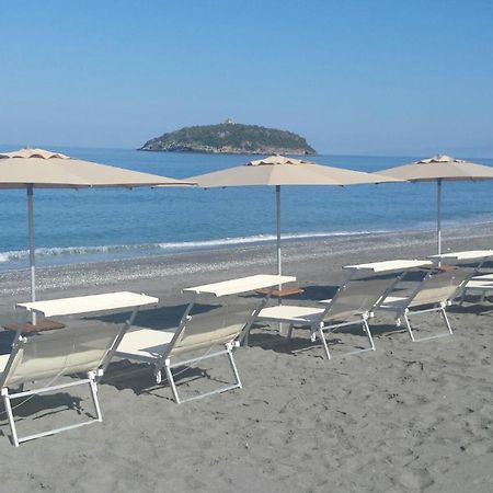 B&B La Stazione 디아망테 외부 사진