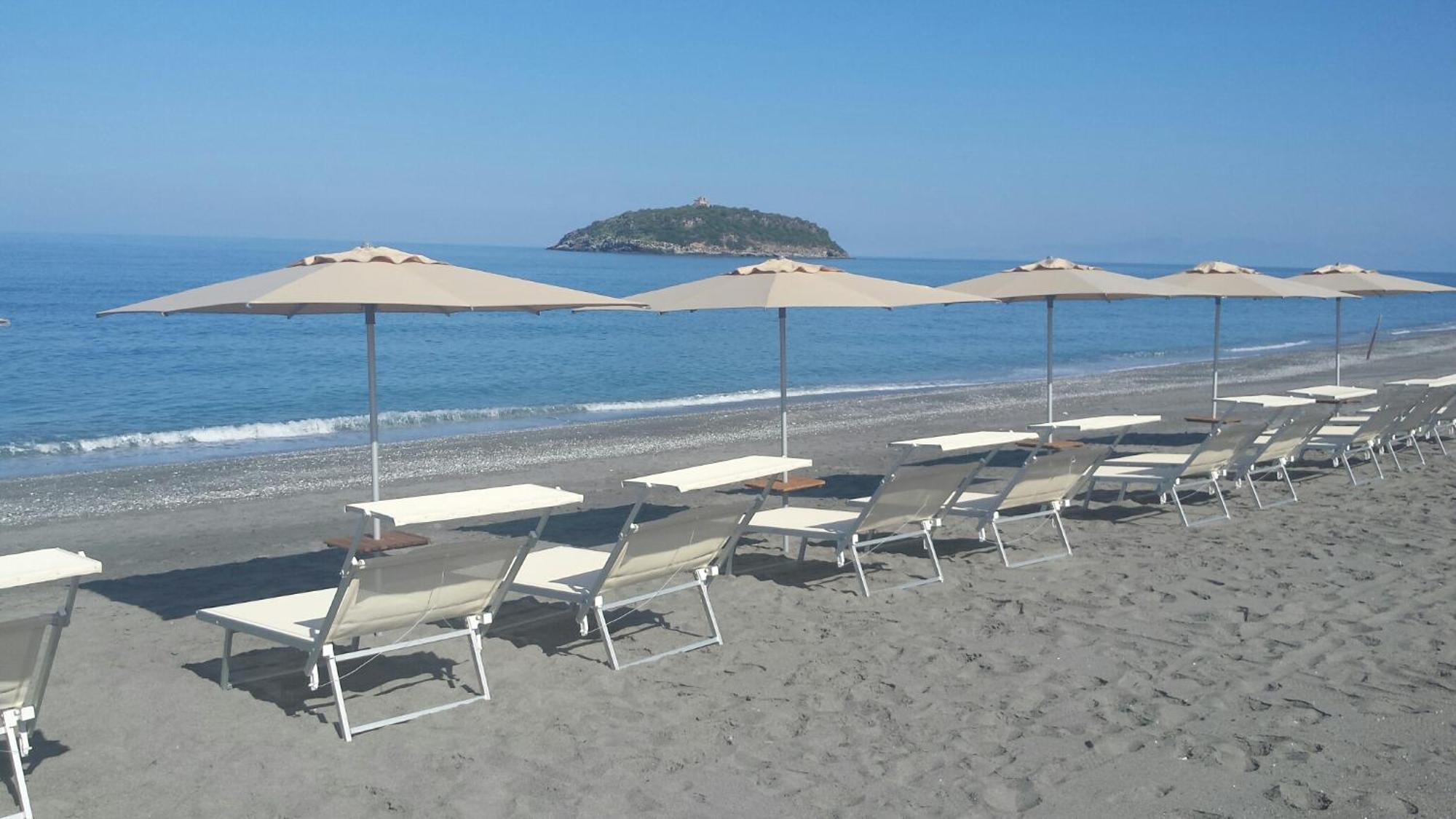B&B La Stazione 디아망테 외부 사진