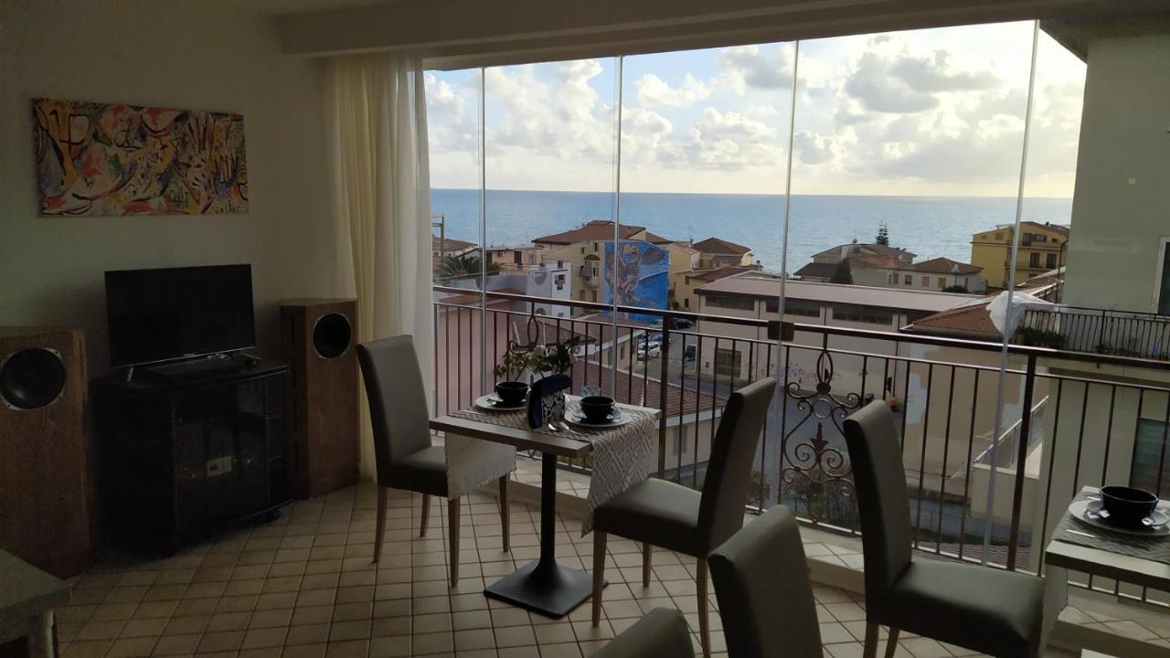 B&B La Stazione 디아망테 외부 사진